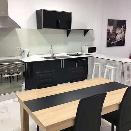 Modern With Terrace Lägenhet *